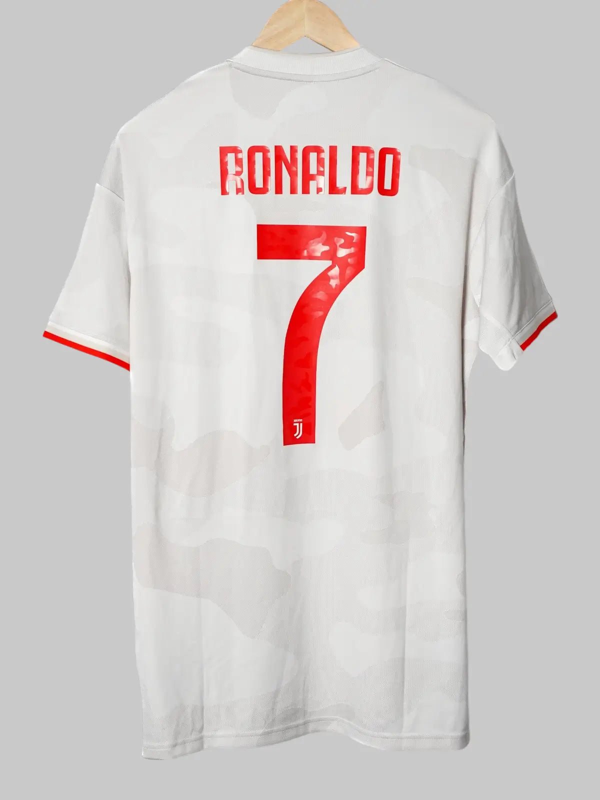 Juventus Away Shirt 2019/20 Ronaldo 7 BNWT (L)