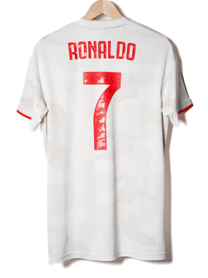 Juventus Away Shirt 2019/20 Ronaldo 7 (M)