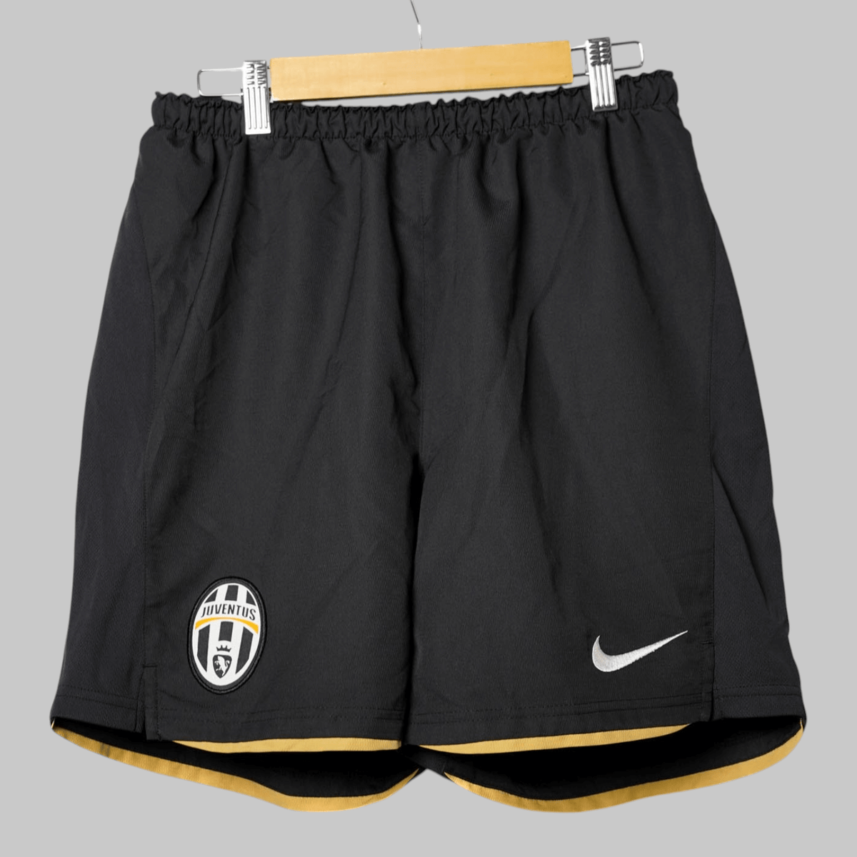 Juventus Away Shorts 2008/9 (S)