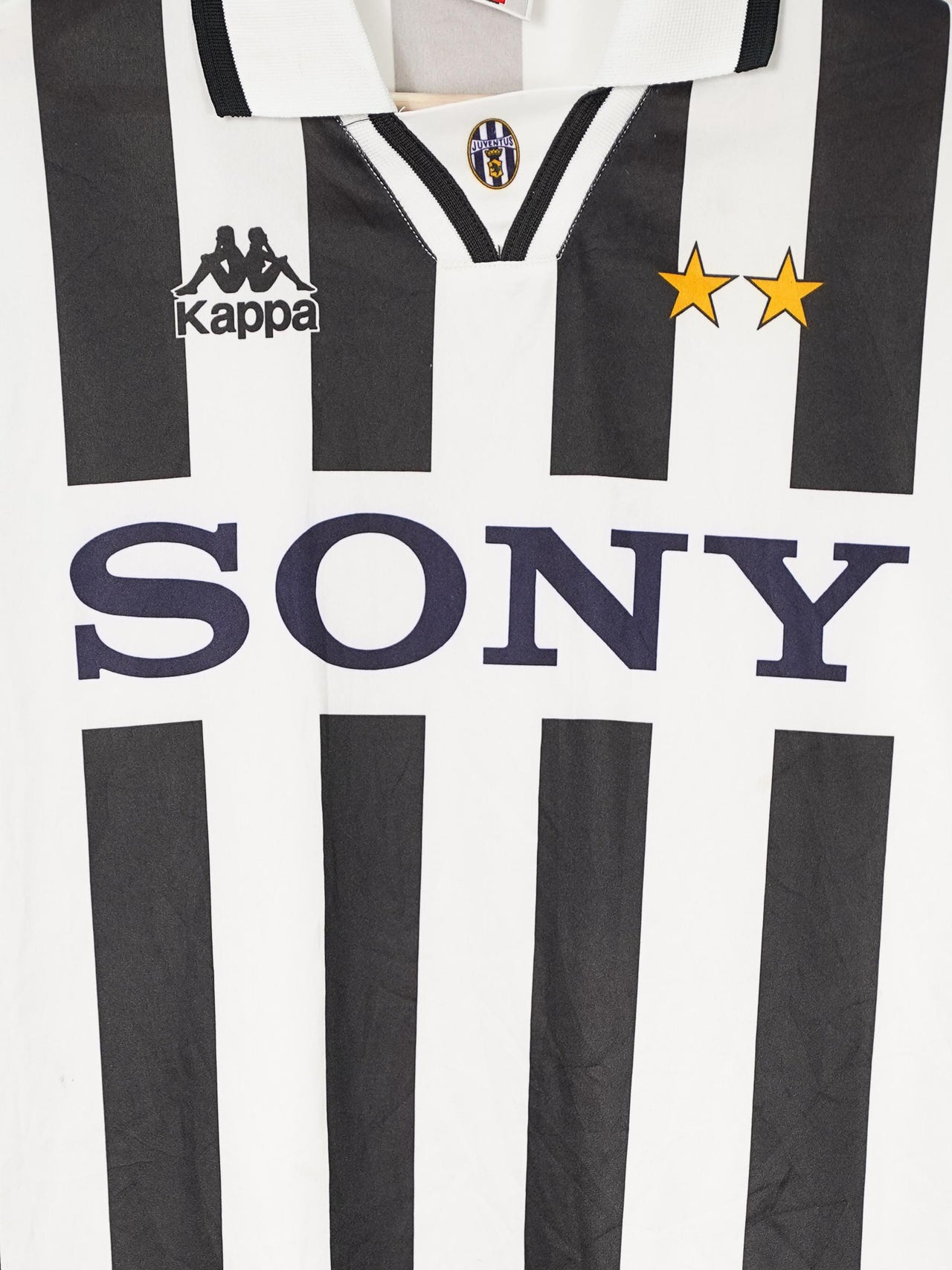 Juventus Home Shirt 1996/97 (XL)