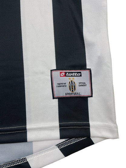 Juventus Home Shirt 2001/2 - 9/10 - M