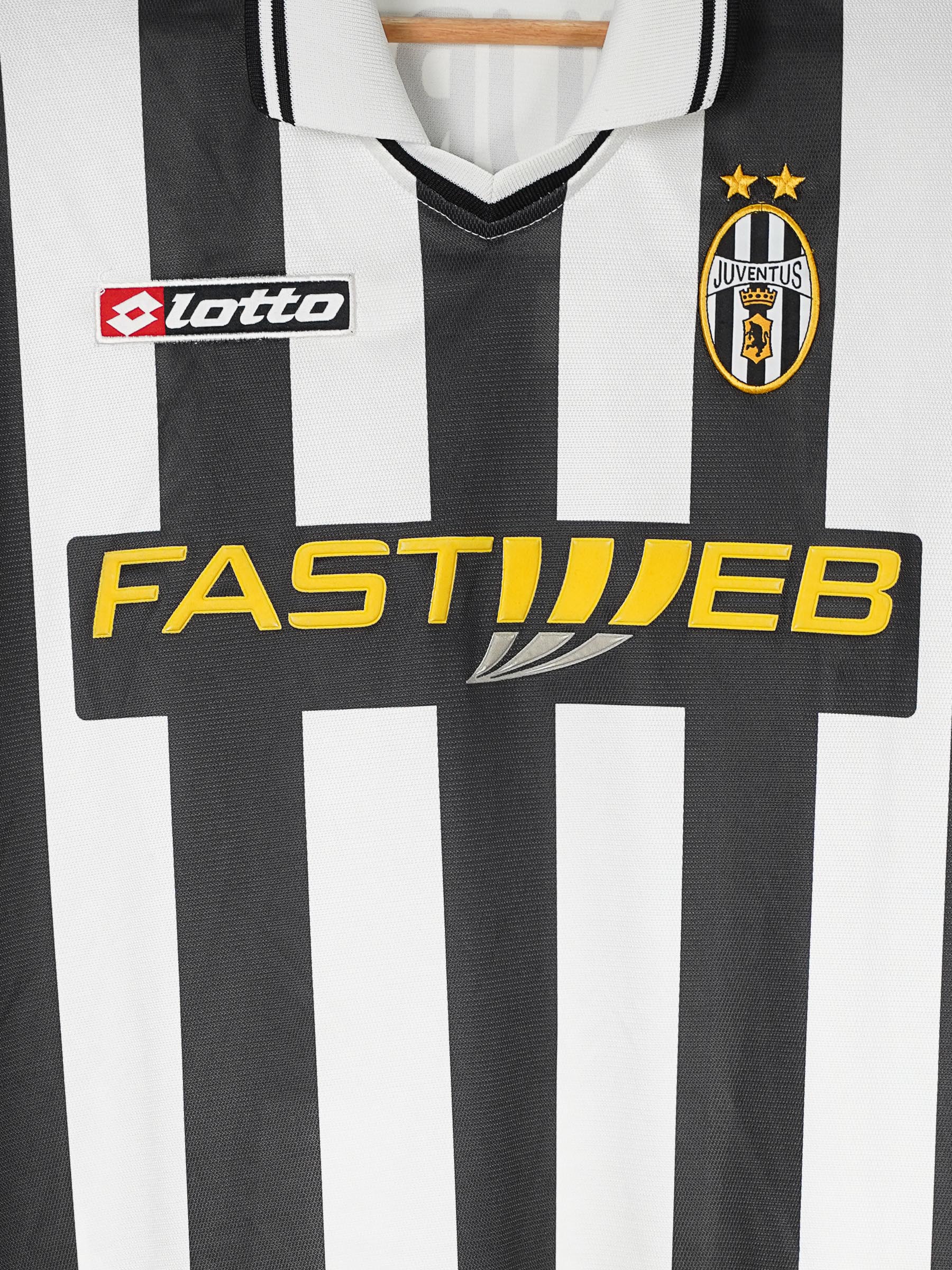 2001/02 Juventus Thuram #21 Home Shirt (XL) Lotto | First11