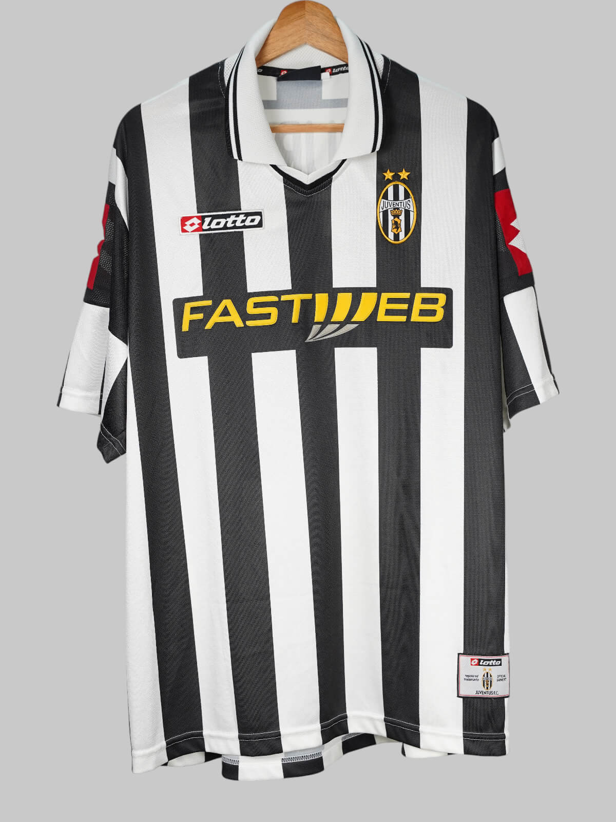 2001/02 Juventus Thuram #21 Home Shirt (XL) Lotto | First11
