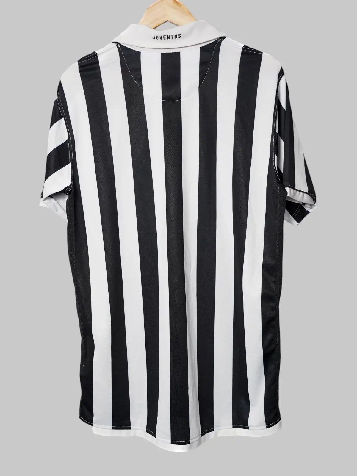 Juventus Home Shirt 2006/7 BNWT (L)
