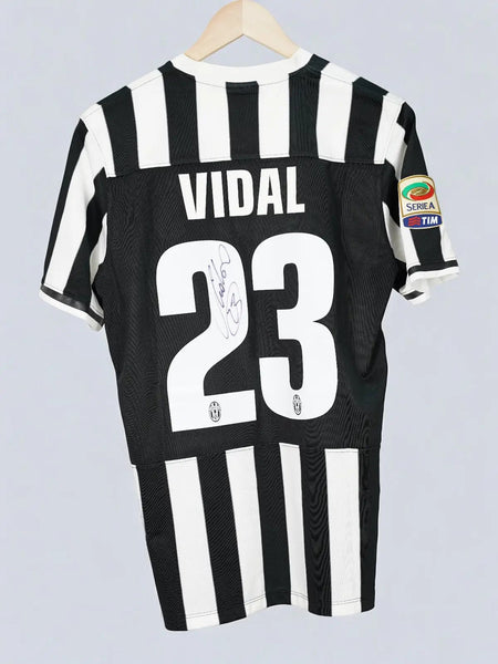 2013/14 Juventus Vidal #23 Home Shirt Signed (M) Nike | First11