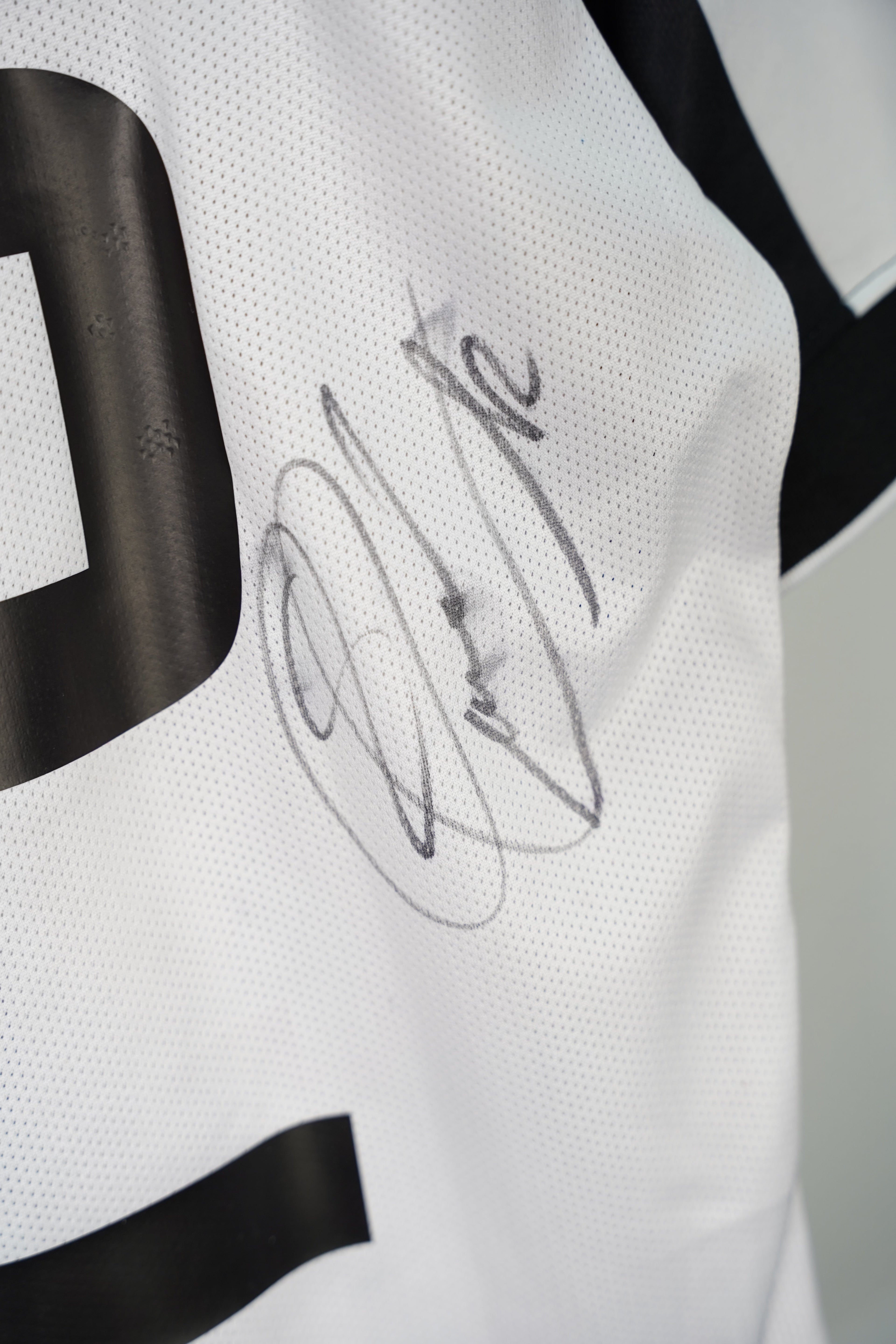Juventus Home Shirt 2014/15 Giovinco 12 Signed (L)