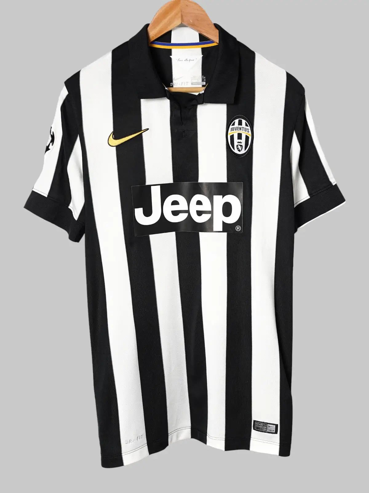 2014/15 Juventus Pogba #6 Home Shirt (M) Nike | First11