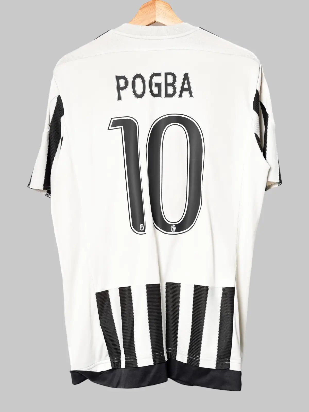 Juventus Home Shirt 2015/16 Pogba 10 (L)