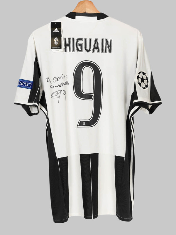 Juventus Home Shirt 2016/17 Higuain #9 Signed & BNWT (L)