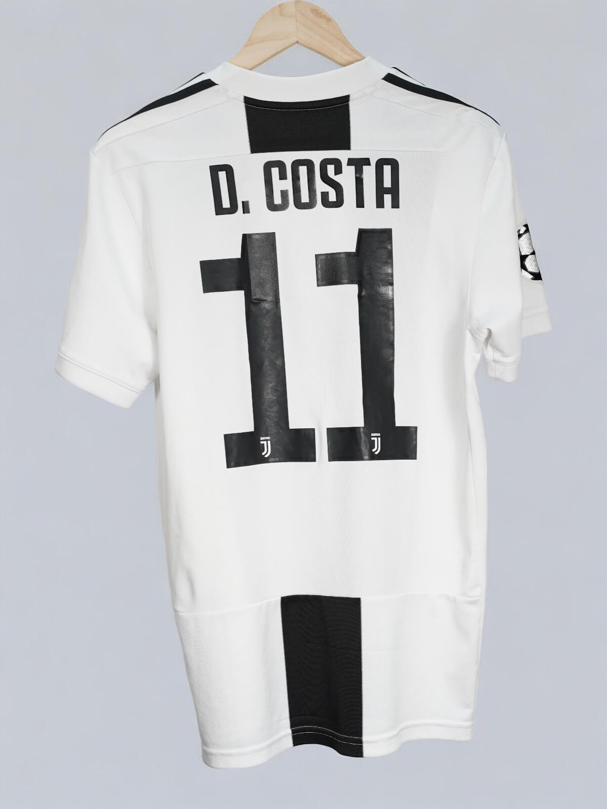 Juventus Home Shirt 2018/19 D.Costa 11 (M)