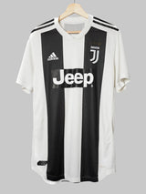 Juventus Home Shirt 2018/19 Player Issue (L)