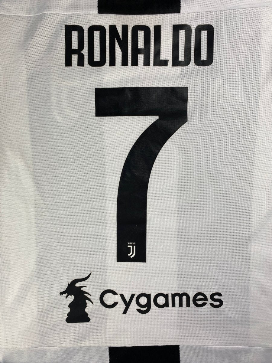 Juventus home shirt 2018/19 Ronaldo #7 - 8/10 - M