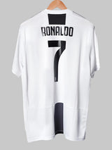 Juventus Home Shirt 2018/19 Ronaldo 7 BNWT (XL)