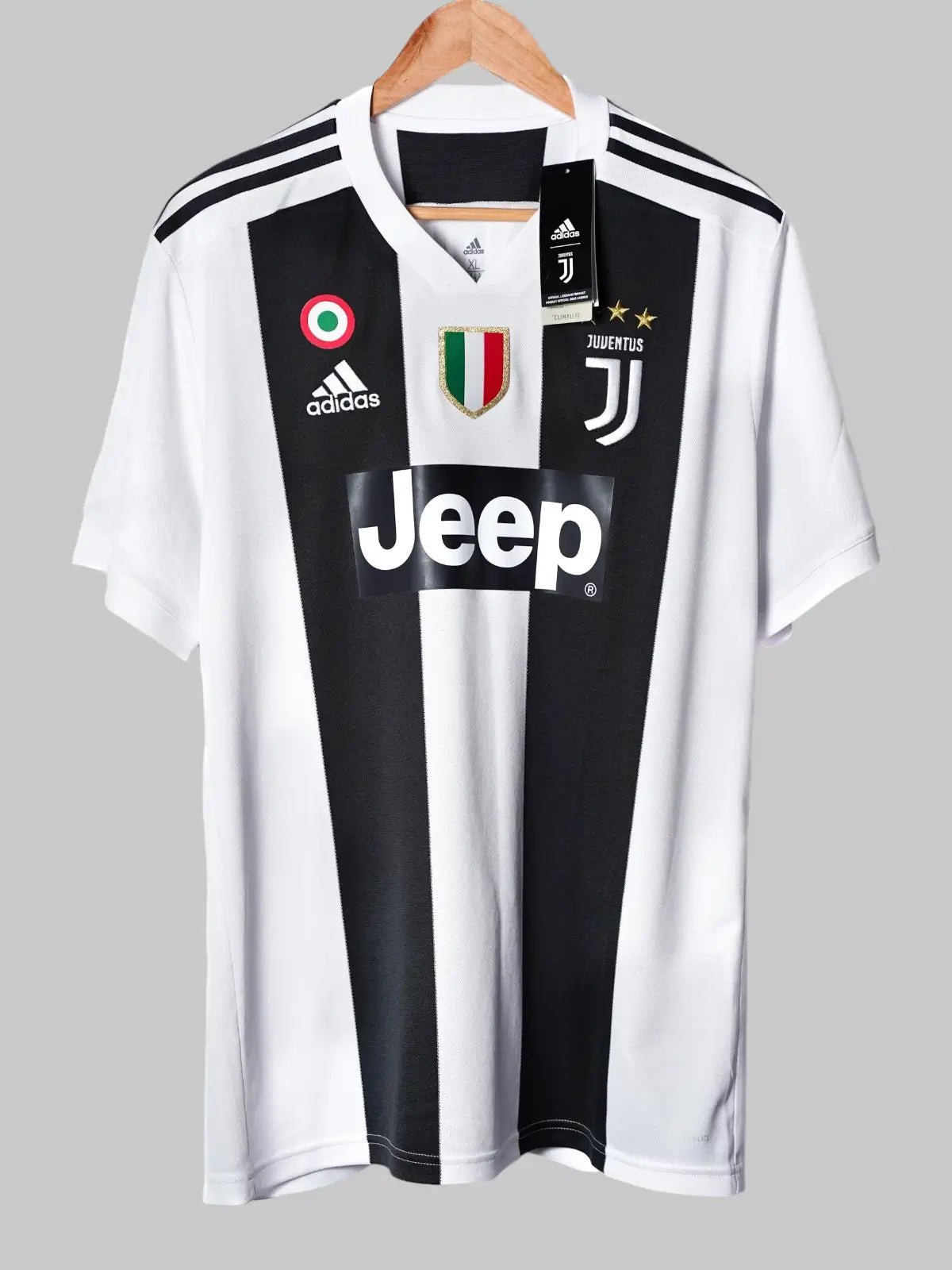 Juventus Home Shirt 2018/19 Ronaldo 7 BNWT (XL)