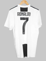 Juventus Home Shirt 2018/19 Ronaldo 7 (L)