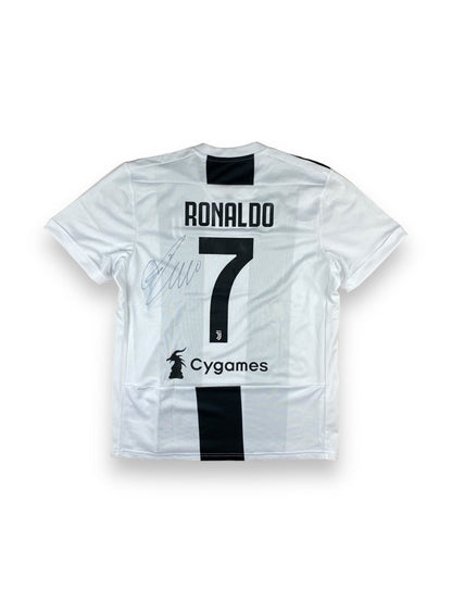 Juventus Home Shirt 2018/19 Ronaldo #7 Signed - 9/10 - L