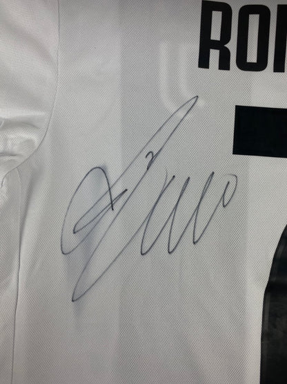 Juventus Home Shirt 2018/19 Ronaldo #7 Signed - 9/10 - L