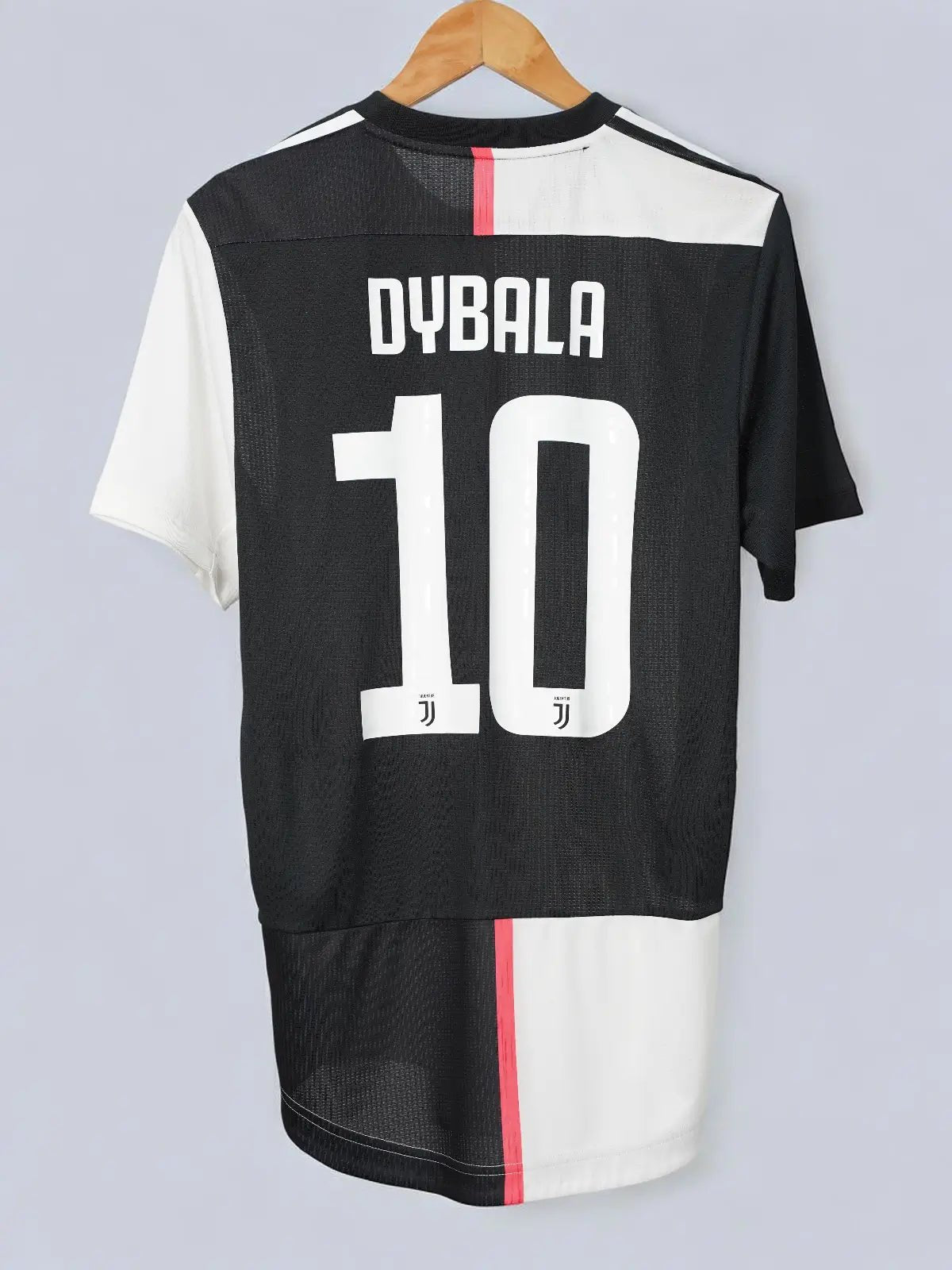 Juventus Home Shirt 2019/20 Dybala 10 BNWT Player Issue (M)