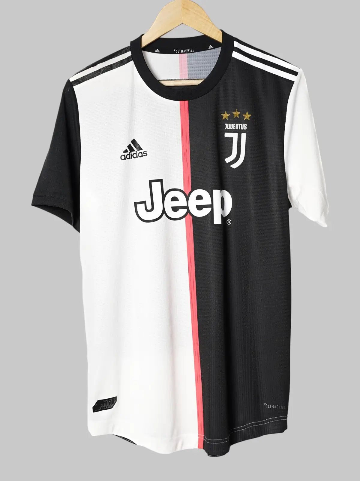 Juventus Home Shirt 2019/20 Player Issue BNWT Ronaldo 7 (M)