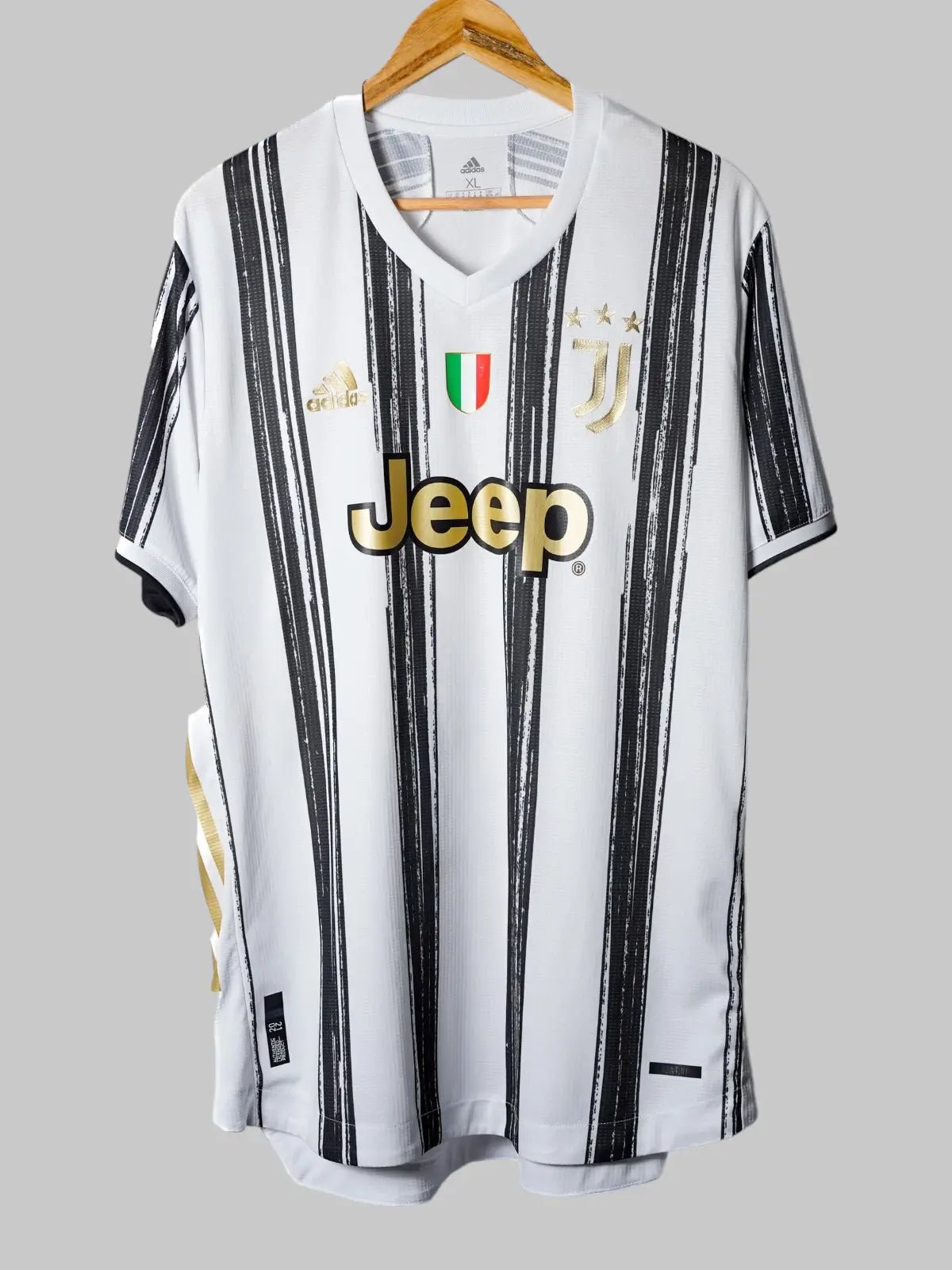 Juventus Home Shirt 2020/21 Chiesa 22 Player Issue (XL)
