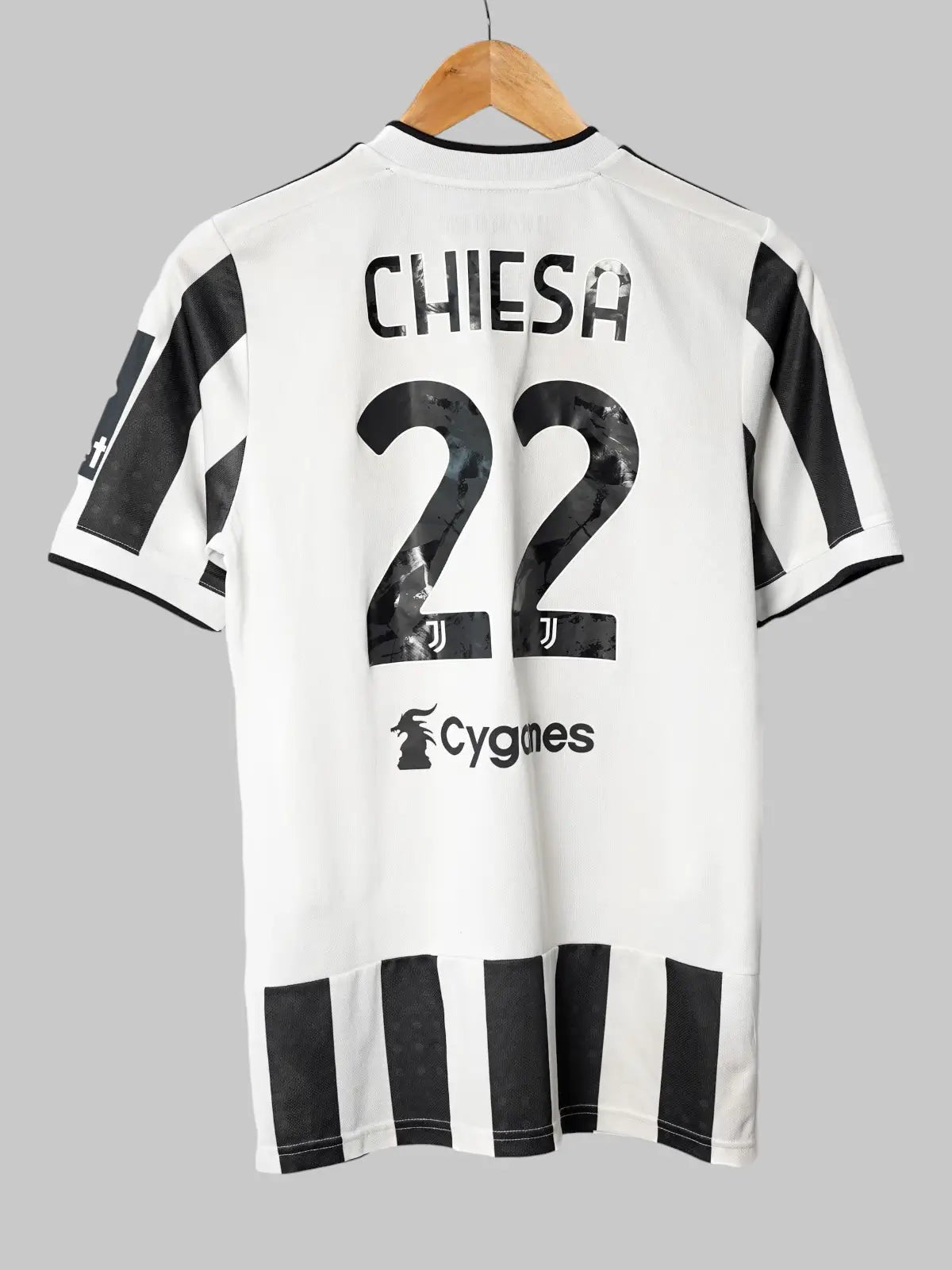 Juventus Home Shirt 2021/22 Chiesa 22 (XL Niño)