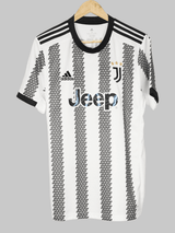 Juventus Home Shirt 2022/23 Chiesa 7 (M)