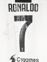 Juventus Signed Home Shirt 2018/19 Ronaldo 7 (M)