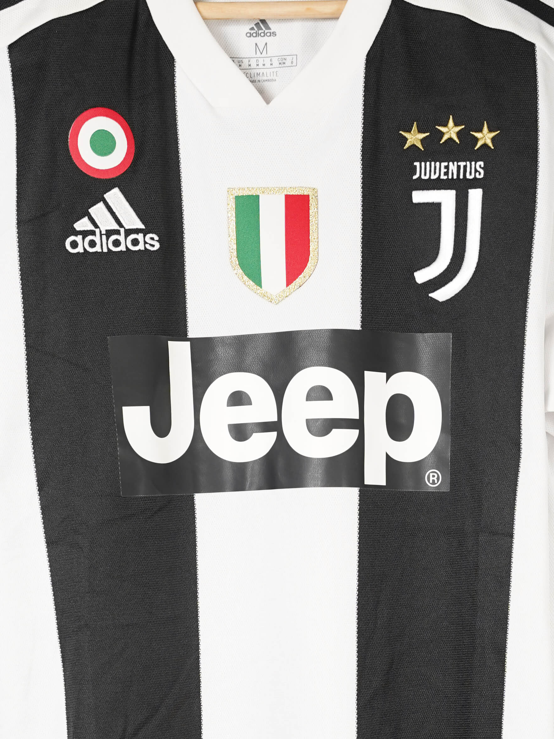 2018/19 Juventus Ronaldo #7 Home Shirt Signed (M) Adidas | First11