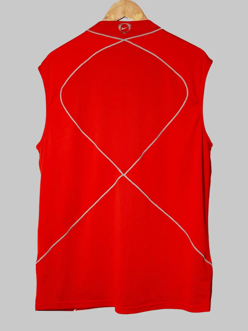 Juventus Sleeveless Player Issue Training Top 2007/8 (XL)