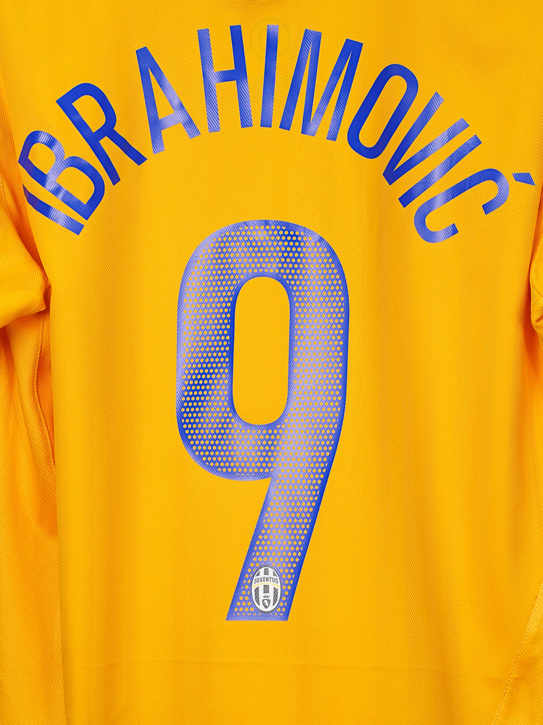 Juventus Third Shirt 2005/6 Ibrahimovic 9 (L)
