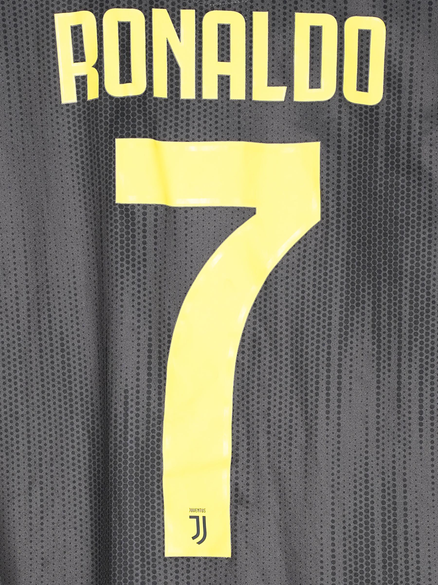 2018/19 Juventus Ronaldo #7 Third Shirt (S) Adidas – First11