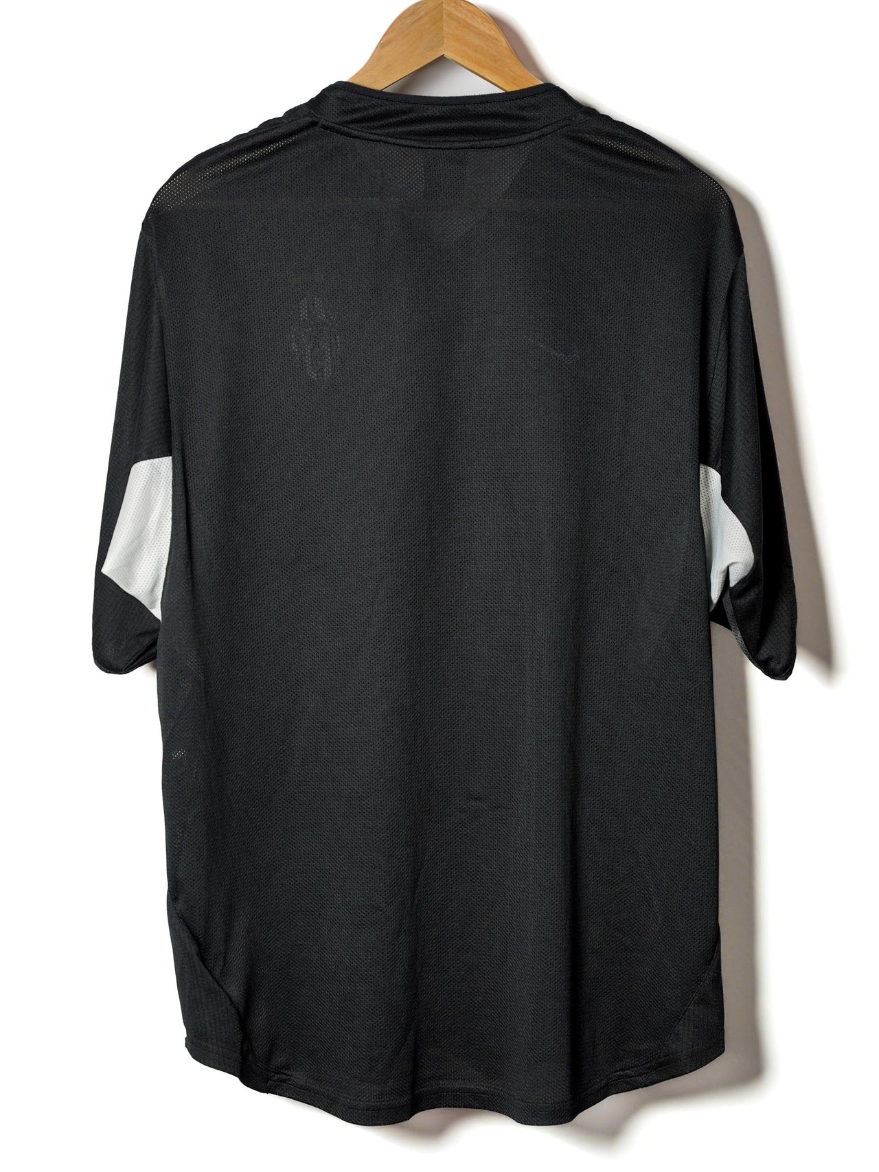 Juventus Training Shirt 2003/4 (L)