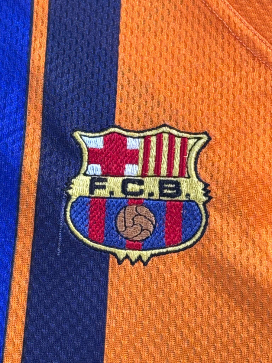 1997/98 Barcelona Rivaldo #11 Away Shirt (L)