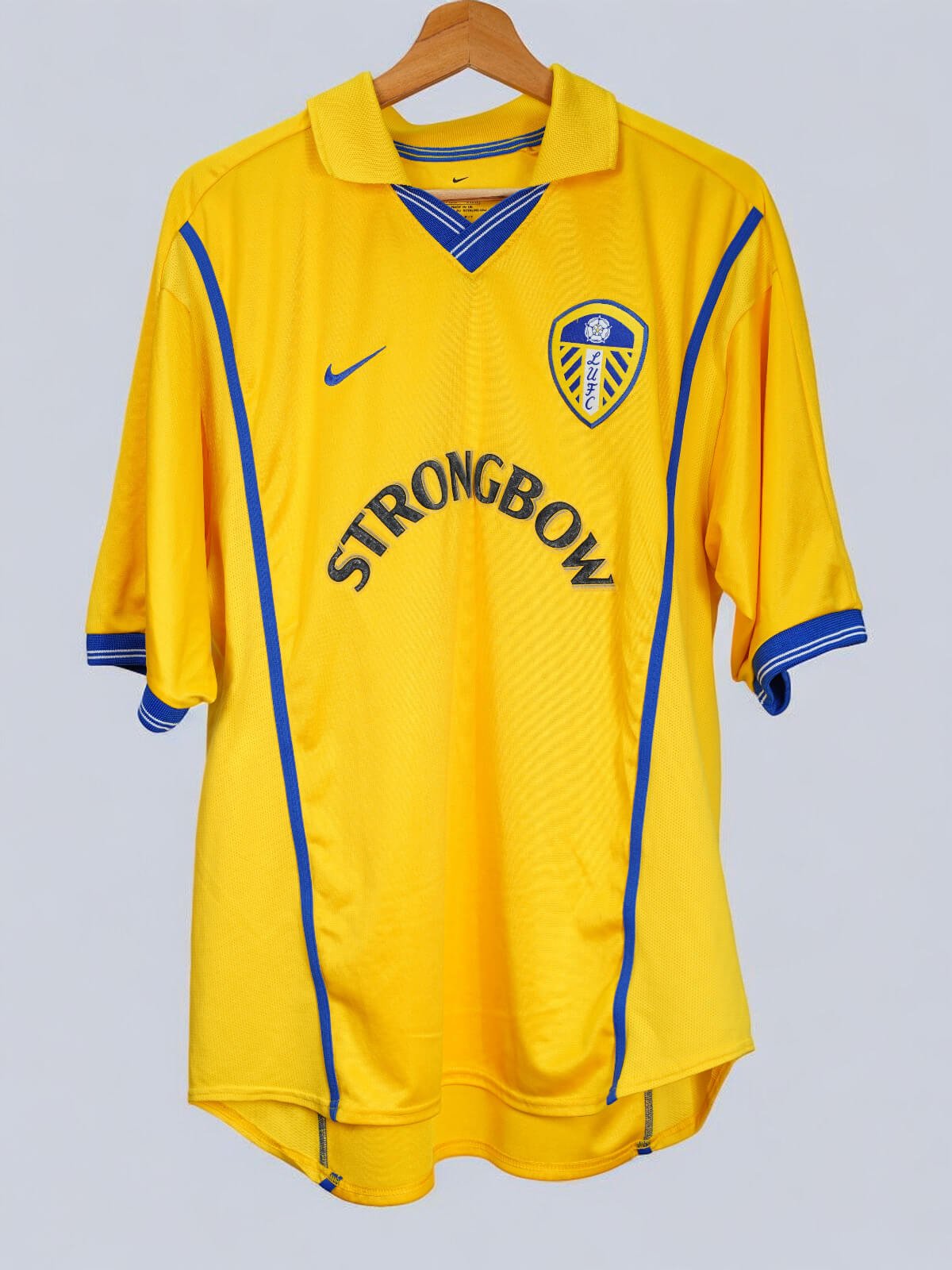 2000-02 Leeds United Ferdinand #29 Away Shirt (L) Nike