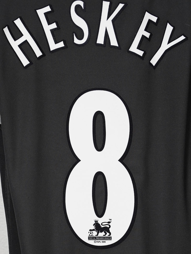 Liverpool Away Shirt 2002/3 Heskey 8 (L)