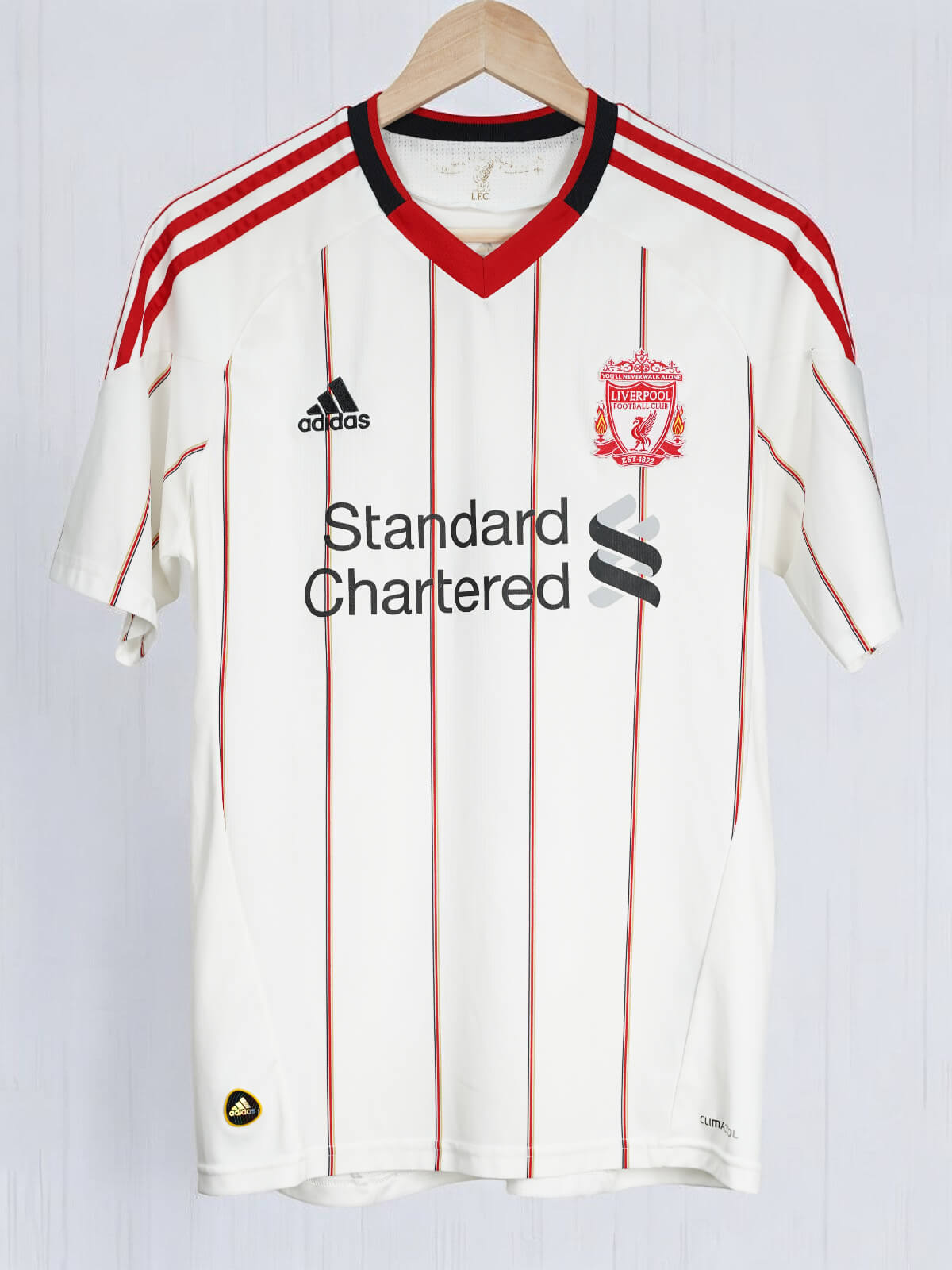 Liverpool Away Shirt 2010/11 Suarez 7 (S)