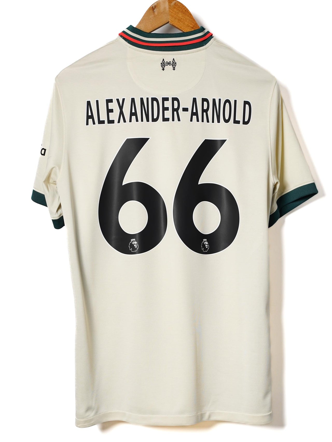 Liverpool Away Shirt 2021/22 Trent Alexander - Arnold (M)