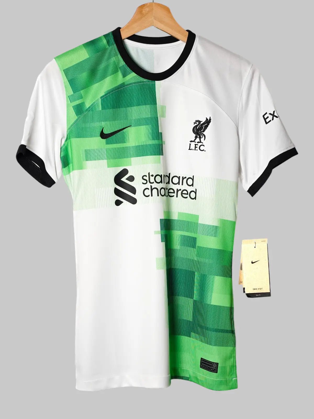 Liverpool Away Shirt 2023/24 BNWT (S Women)