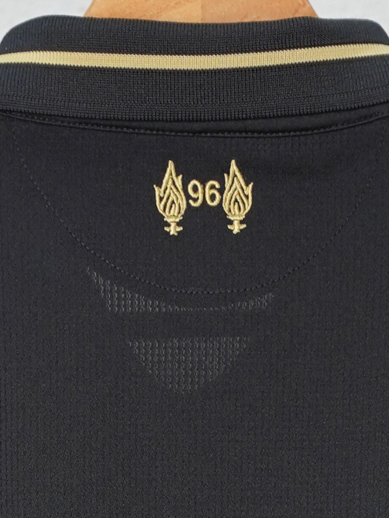 Liverpool Special 6 Times Shirt 2019/20 (L)