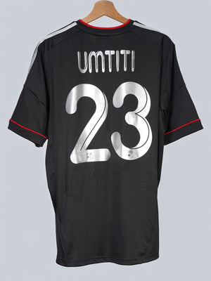 Lyon Third Shirt 2012/13 Umtiti 33 (L)