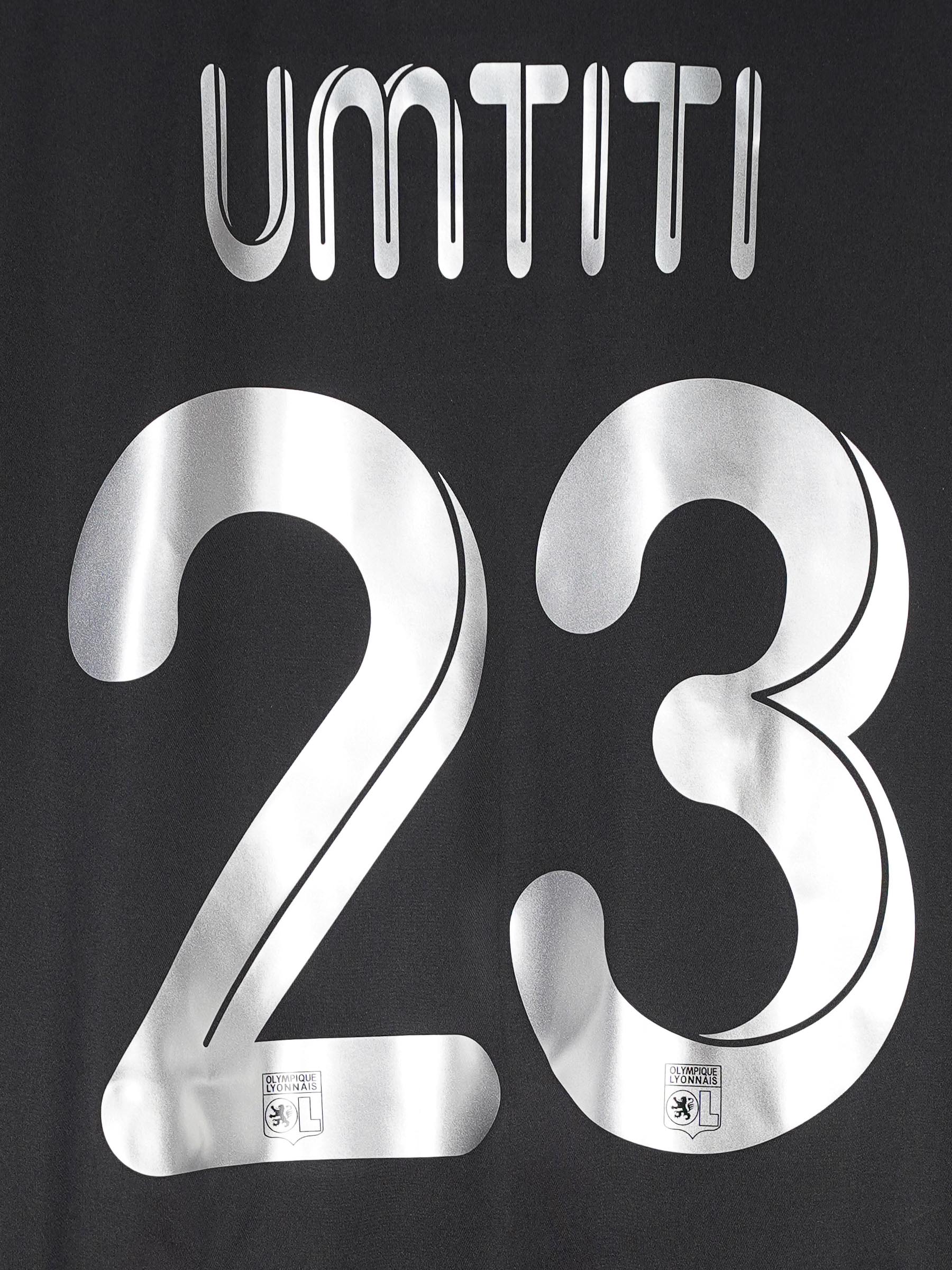 Lyon Third Shirt 2012/13 Umtiti 33 (L)