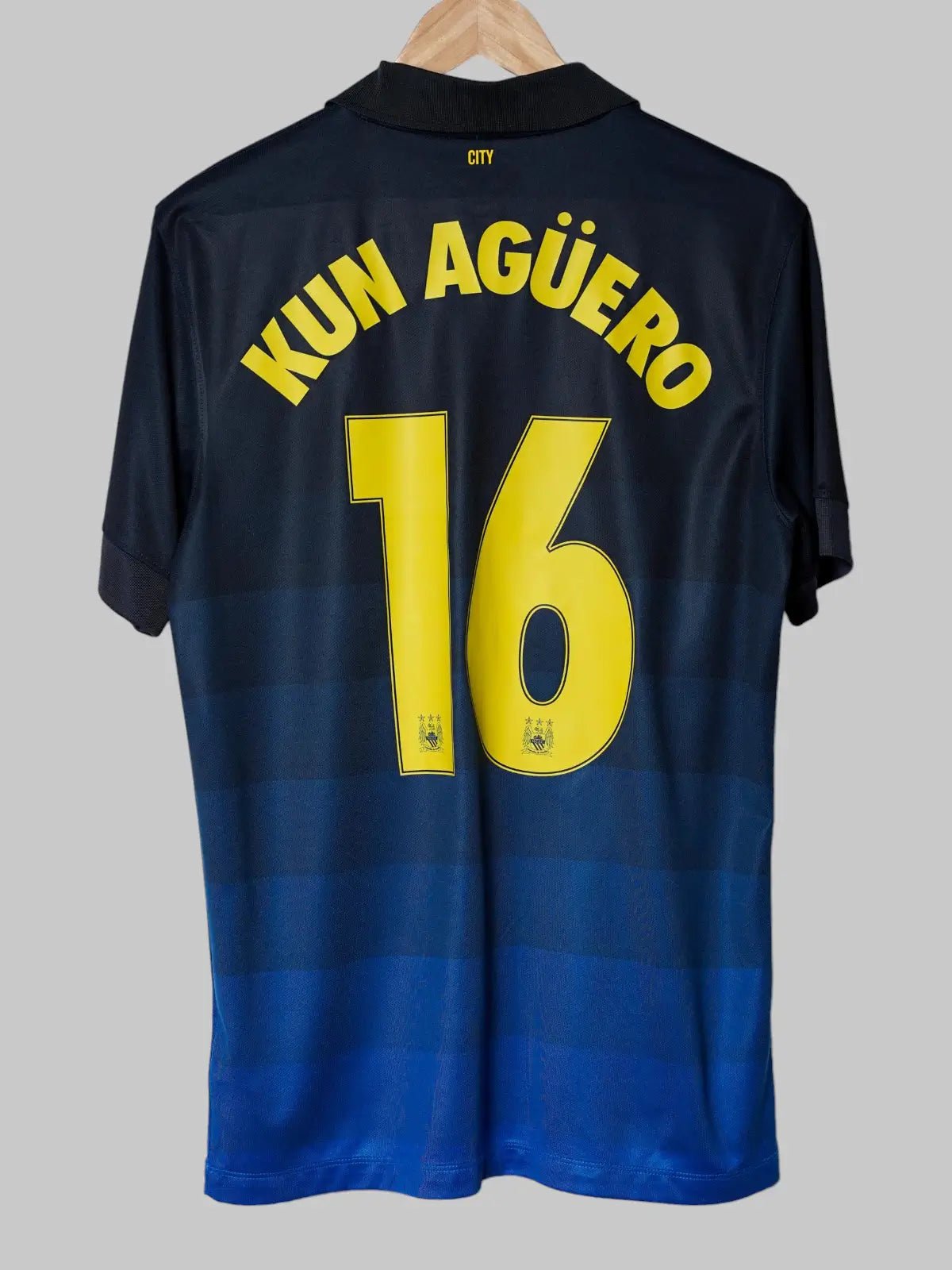 Manchester City Away Shirt 2014/15 Aguero 16 (M)