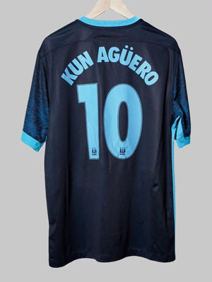 Manchester City Away Shirt 2015/16 Agüero 10 (XL)