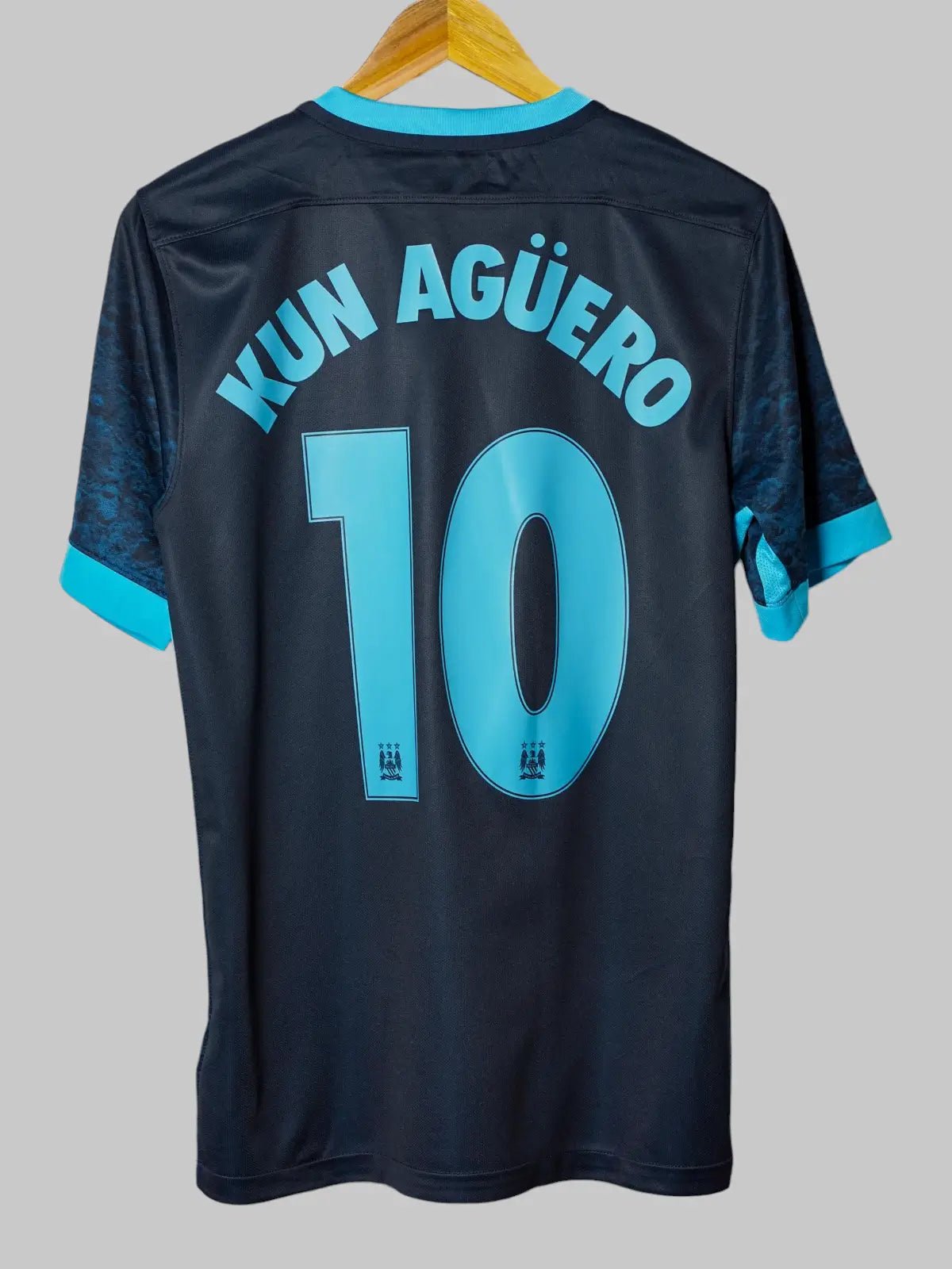 Manchester City Away Shirt 2015/16 Kun Agüero 10 (S)