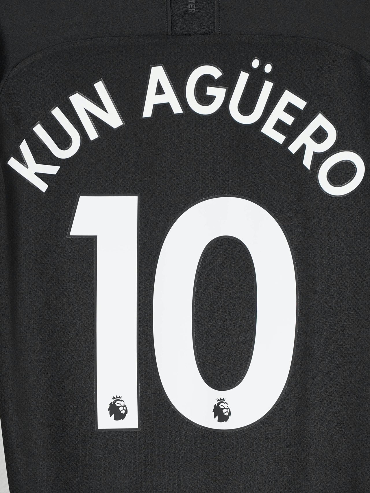 Manchester City Away Shirt 2019/20 Kun Agüero 10 (M)