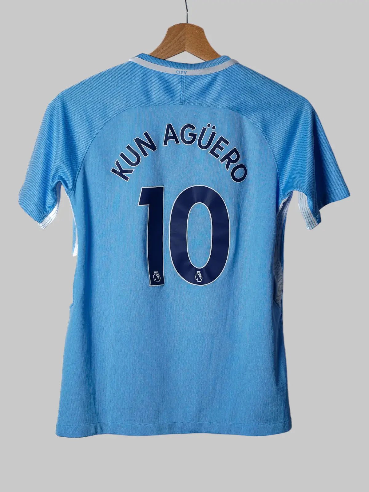 Manchester City Home Shirt 2017/18 Agüero 10 (L Kids)