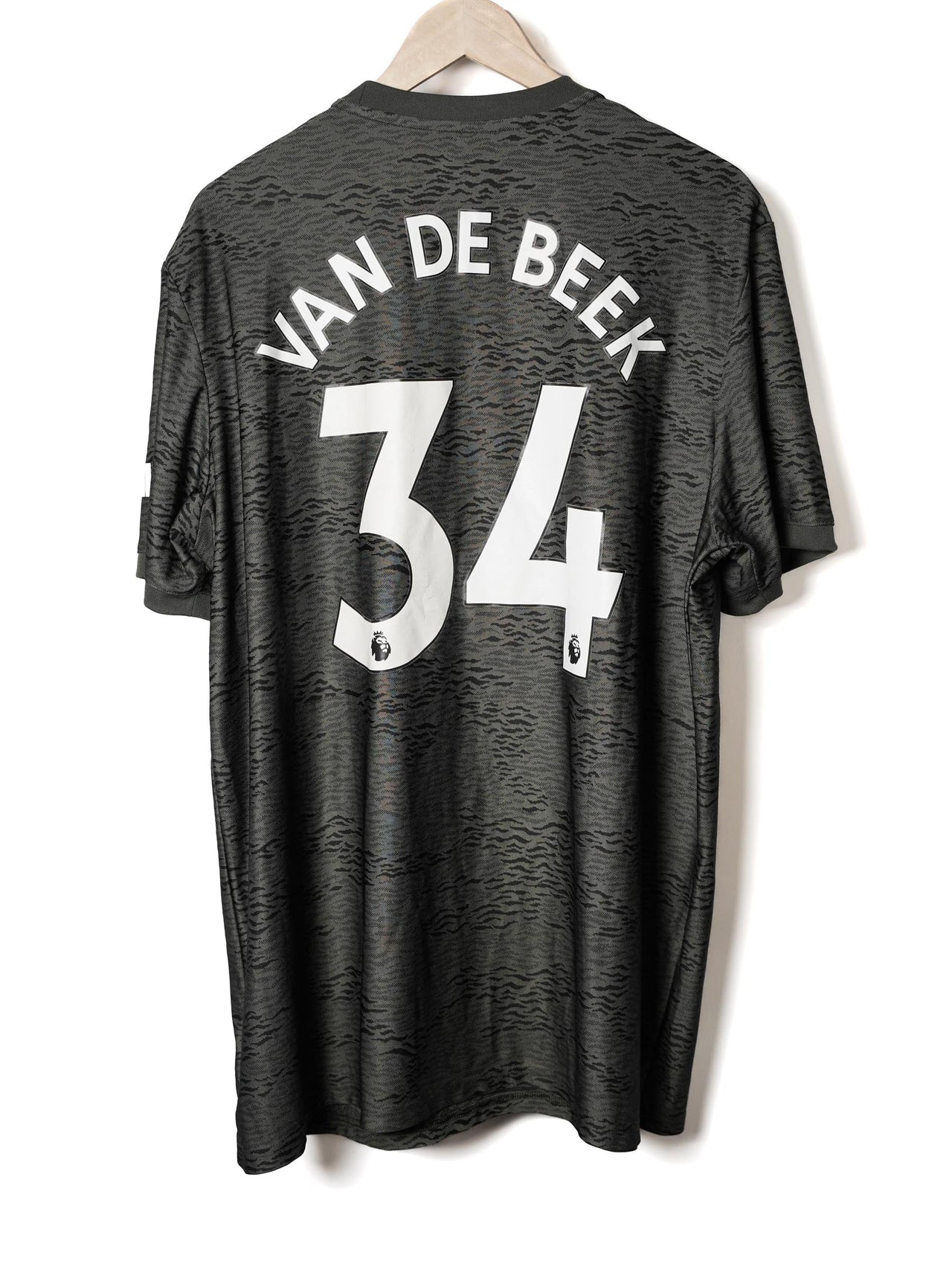 Manchester United Away Shirt 2020/21 Van de Beek 34 (XXL)