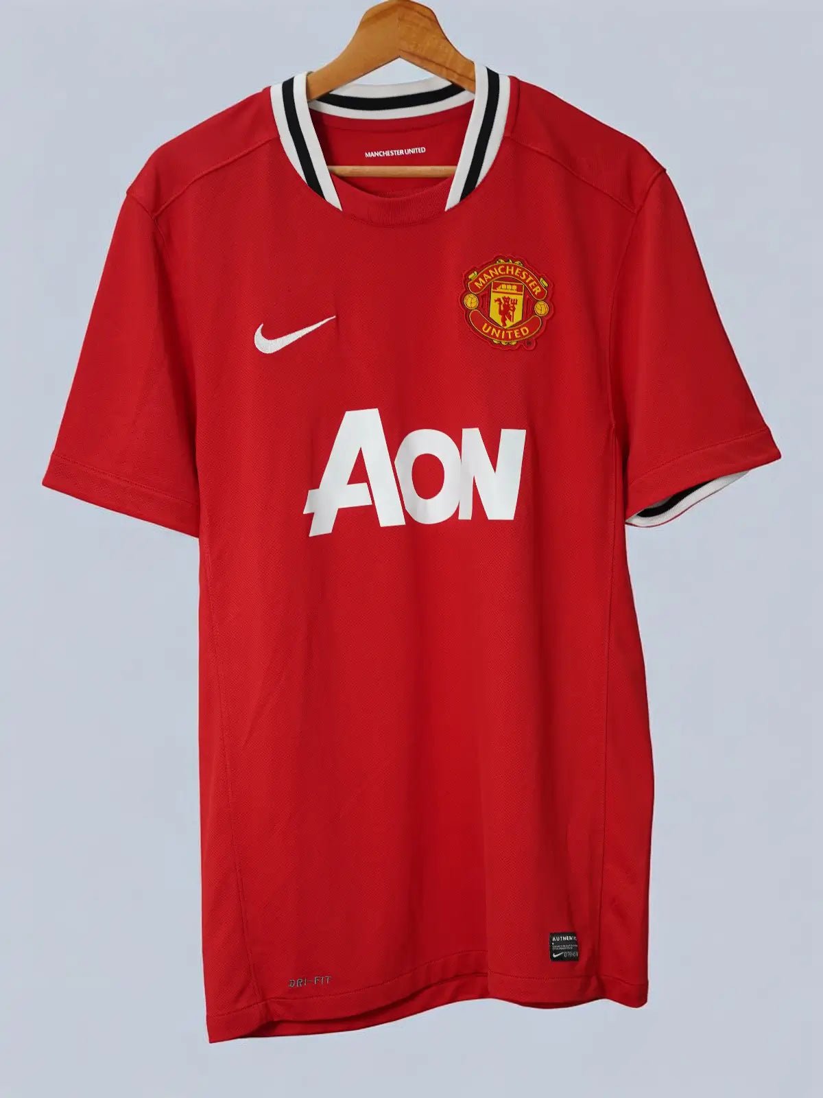 Manchester United Home Shirt 2011/12 Nani 17 (L)