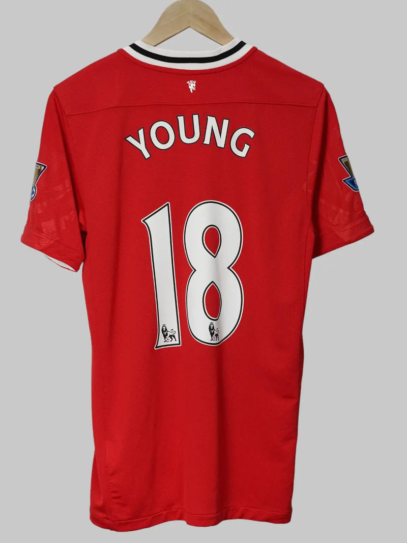 Manchester United Home Shirt 2011/12 Young 18 (S)