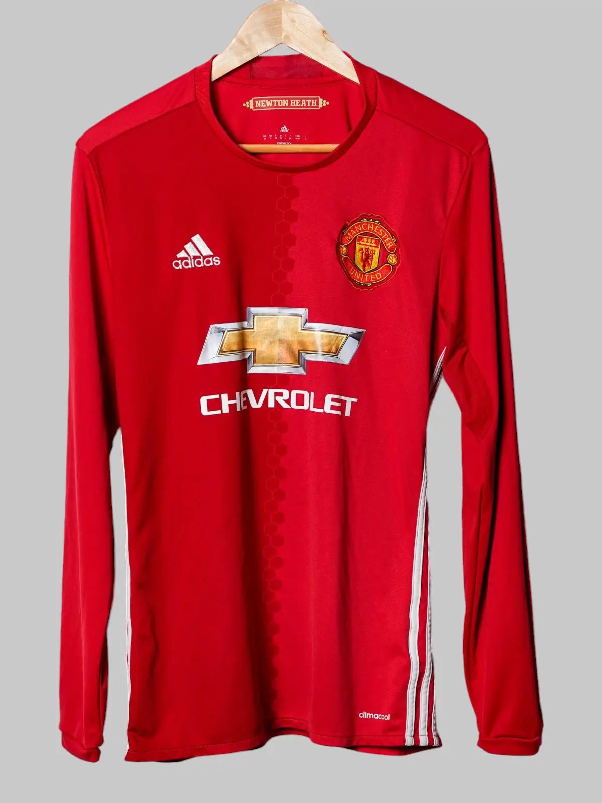 Manchester United Home Shirt 2016/17 Pogba 6 L/S (M)